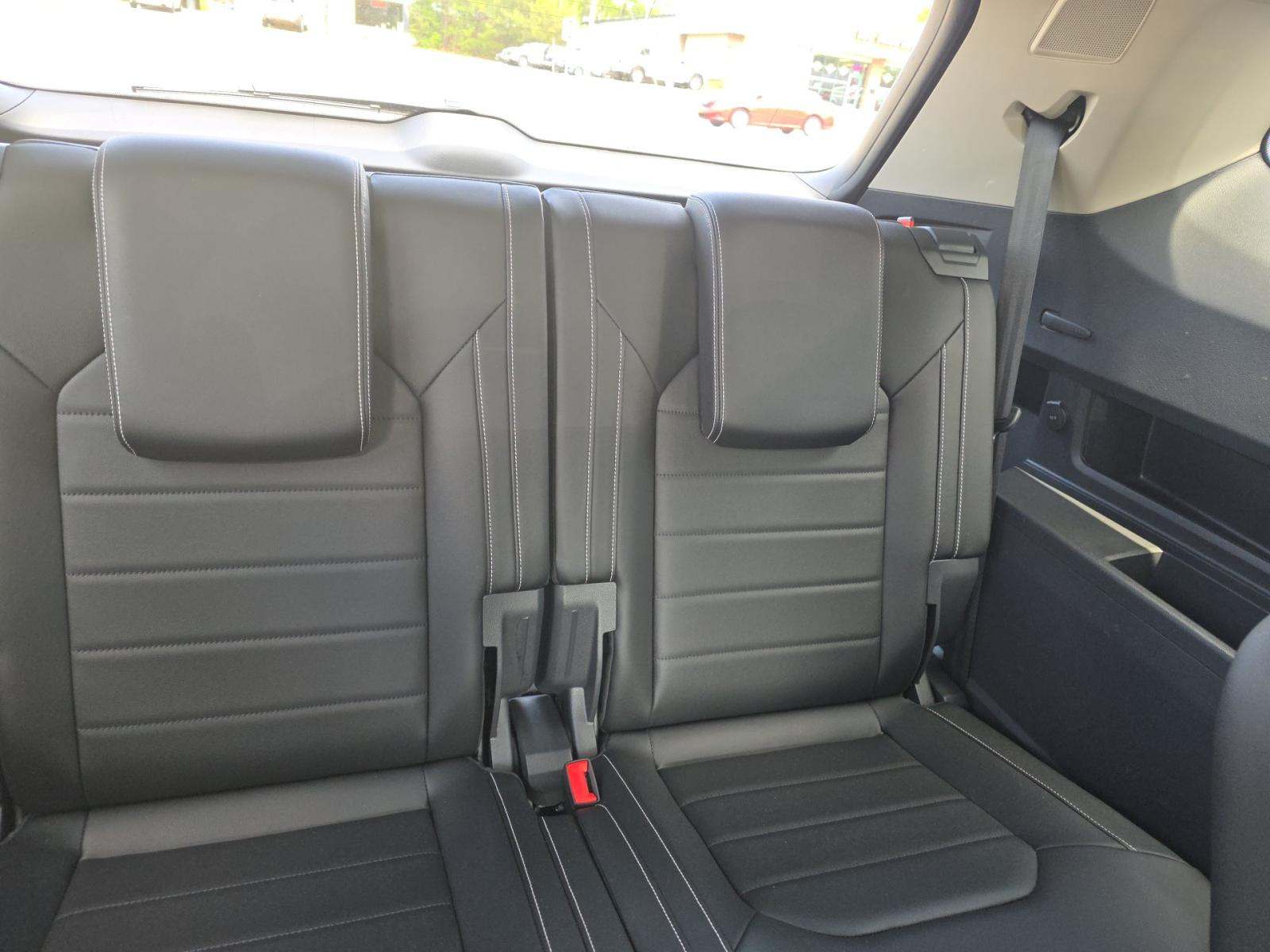 2023 Volkswagen Atlas 3.6L SEL Premium R-Line AWD