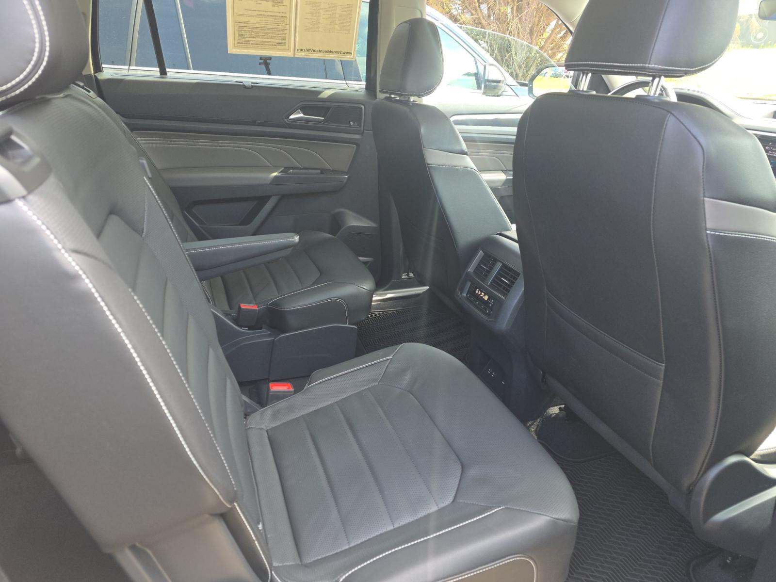 2023 Volkswagen Atlas 3.6L SEL Premium R-Line AWD