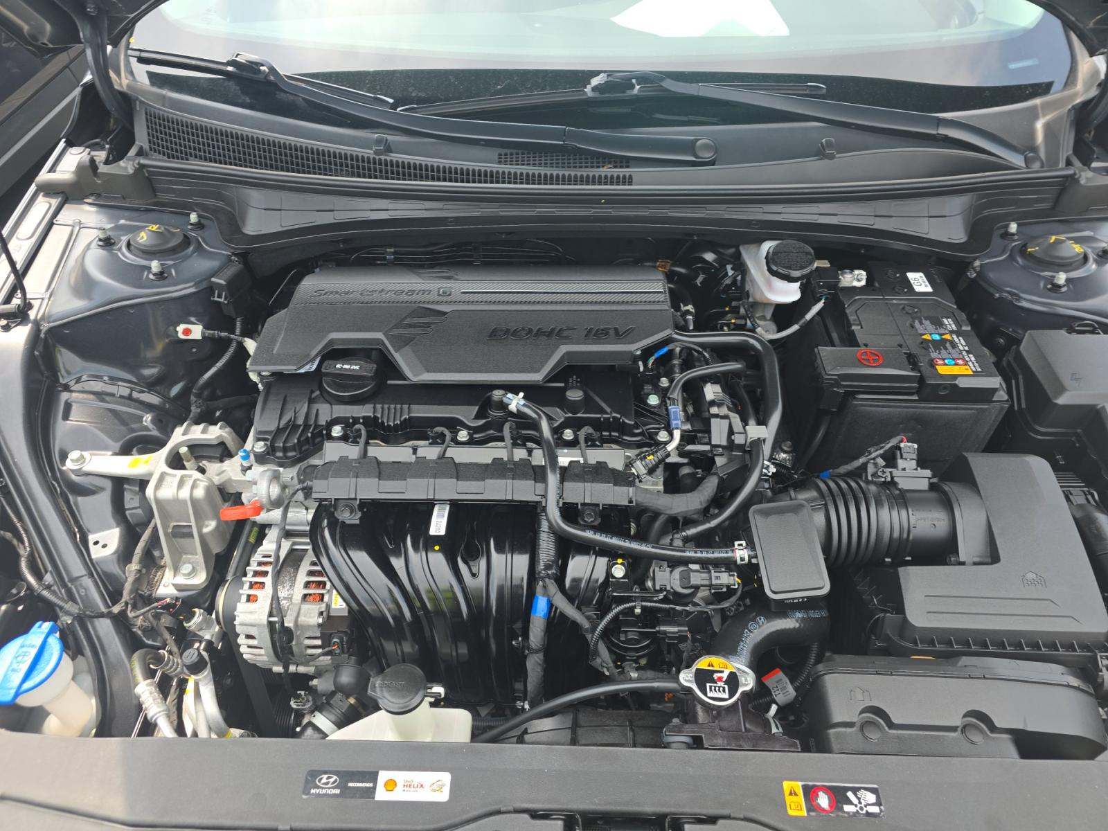 2023 Hyundai Elantra SEL FWD