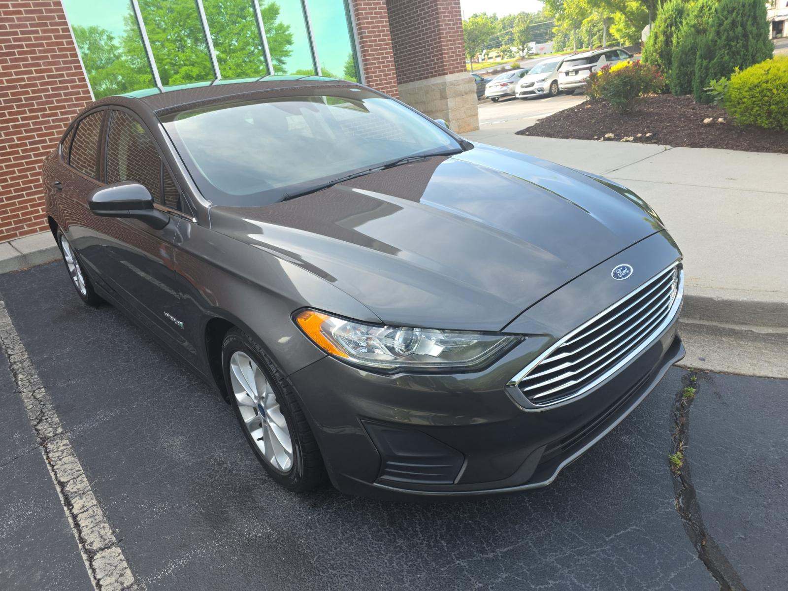 FORD FUSION - 4