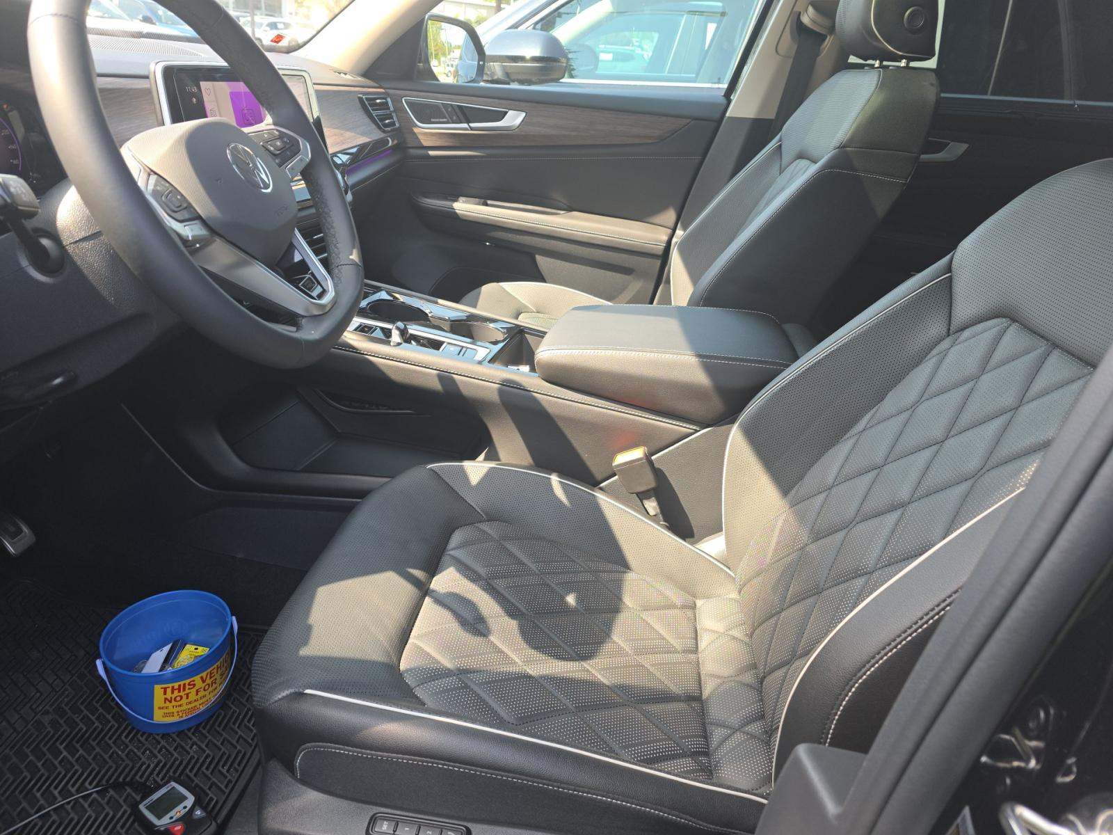 2025 Volkswagen Atlas 2.0T SEL Premium R-Line AWD