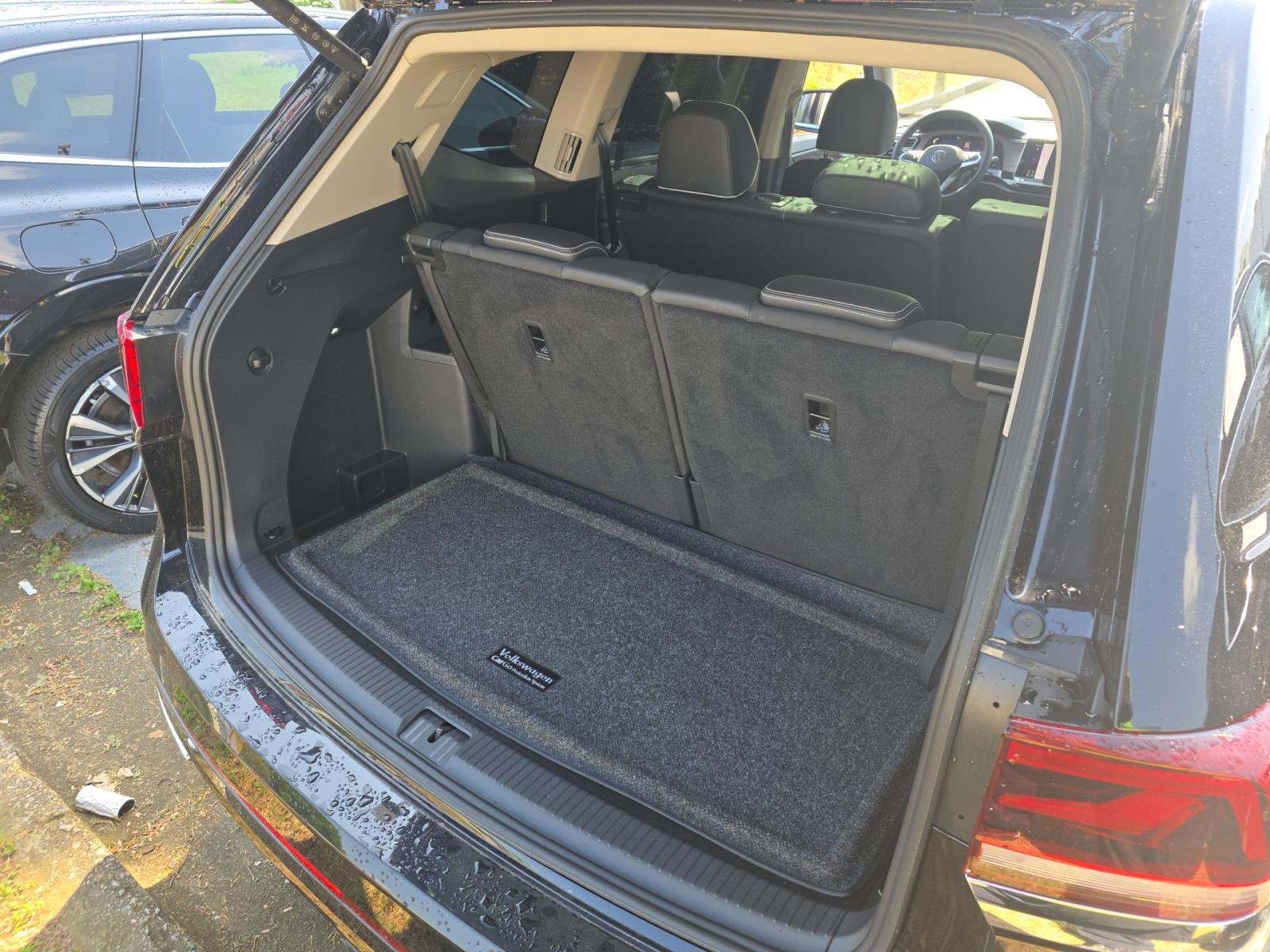 2025 Volkswagen Atlas 2.0T SEL Premium R-Line AWD