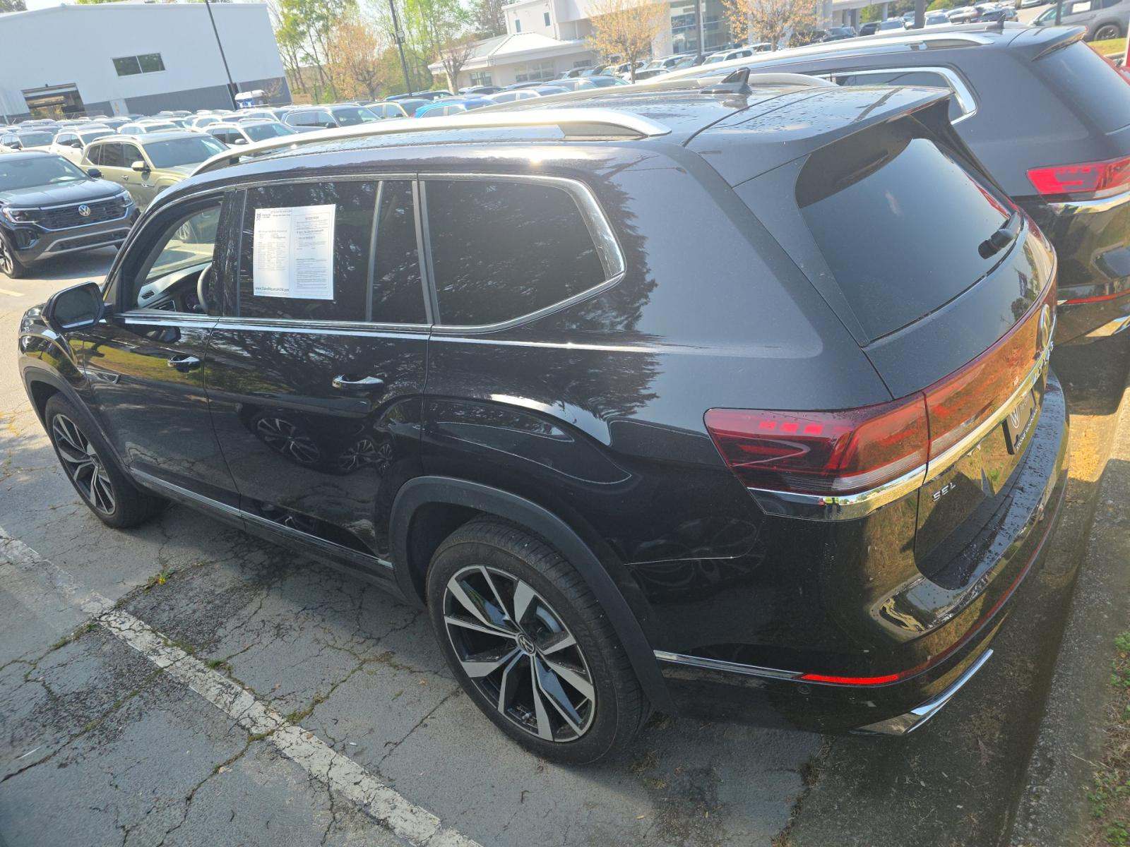 2025 Volkswagen Atlas 2.0T SEL Premium R-Line AWD