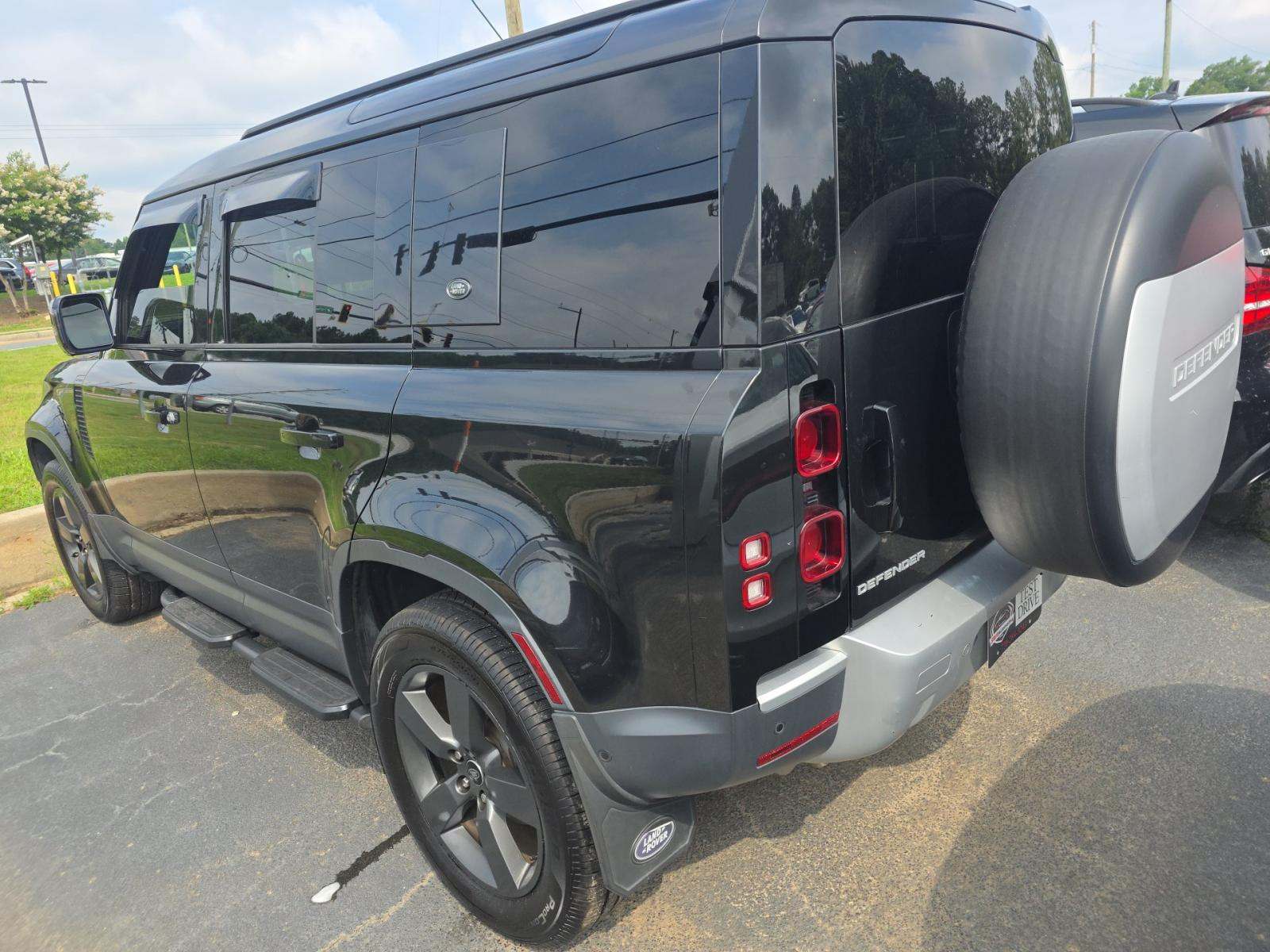 2022 Land Rover Defender 110 Base AWD
