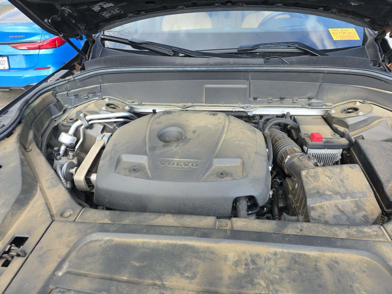 2018 Volvo XC90 T6 Momentum AWD