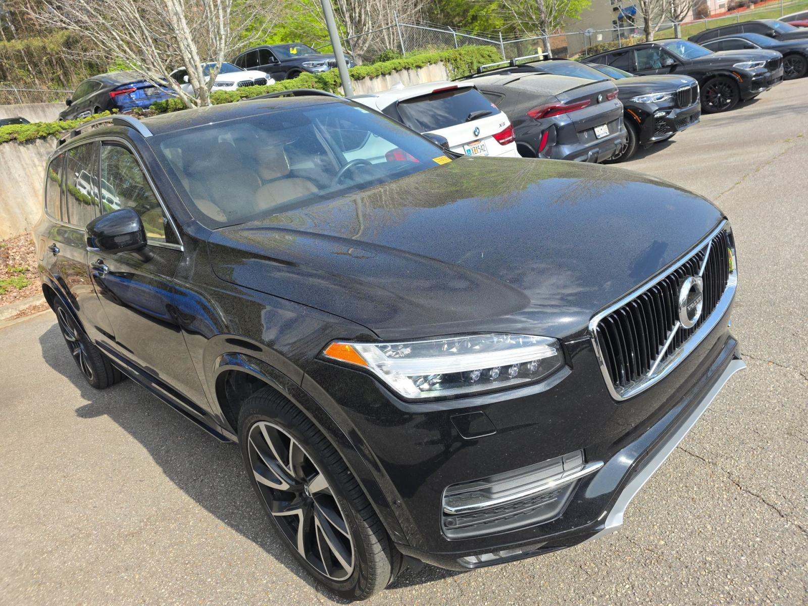 2018 Volvo XC90 T6 Momentum AWD