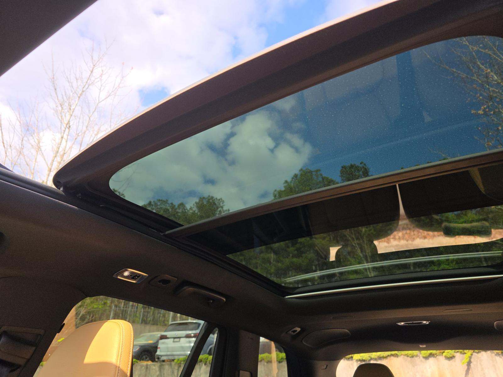 2018 Volvo XC90 T6 Momentum AWD