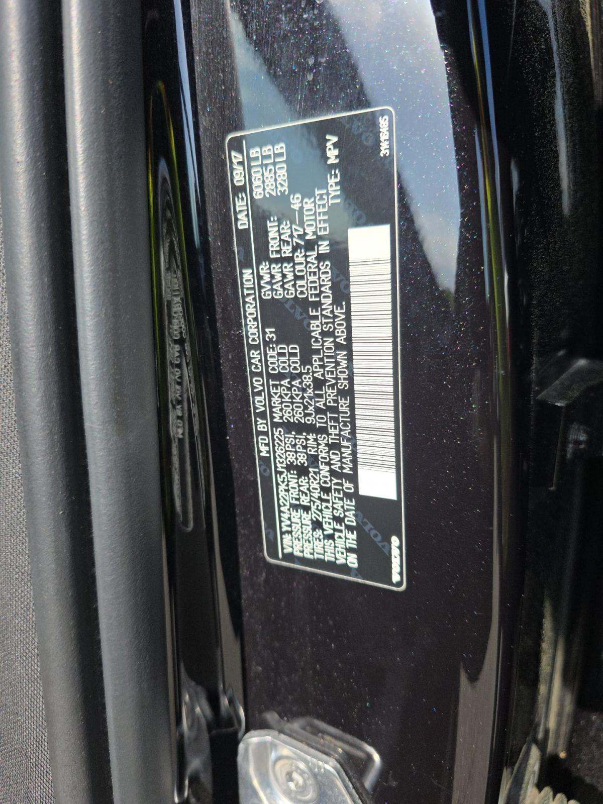 2018 Volvo XC90 T6 Momentum AWD