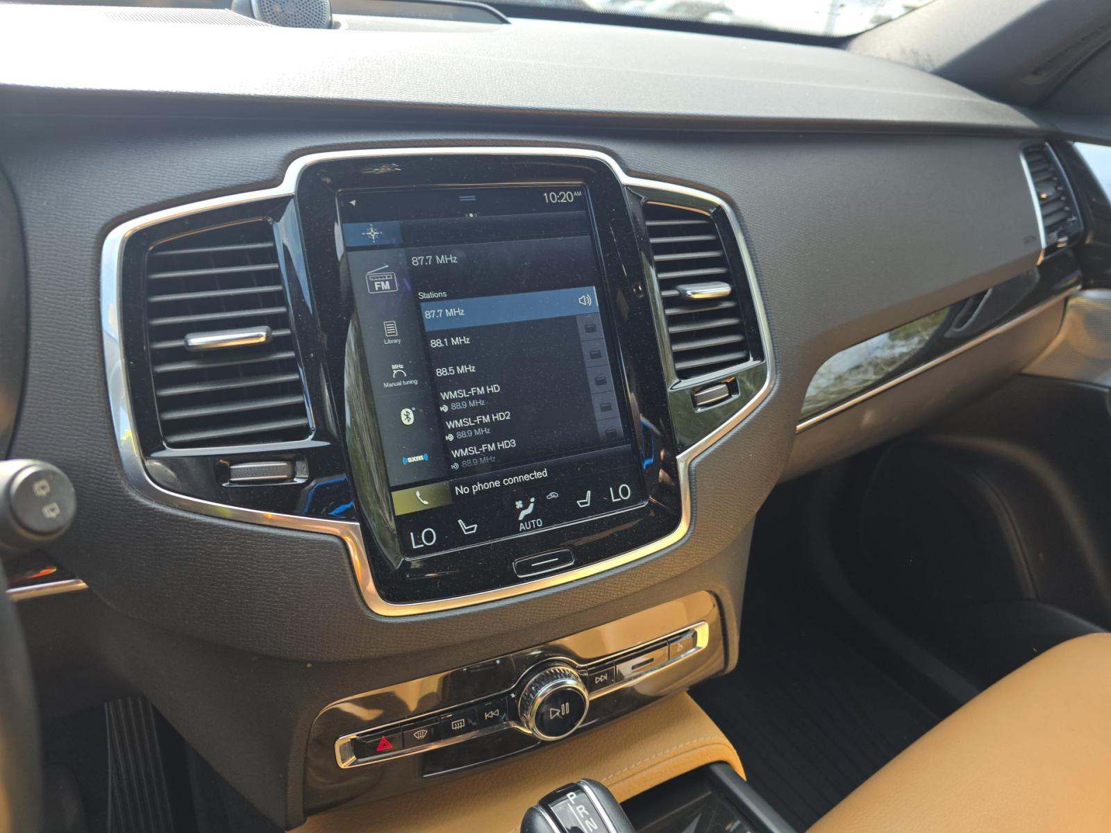 2018 Volvo XC90 T6 Momentum AWD