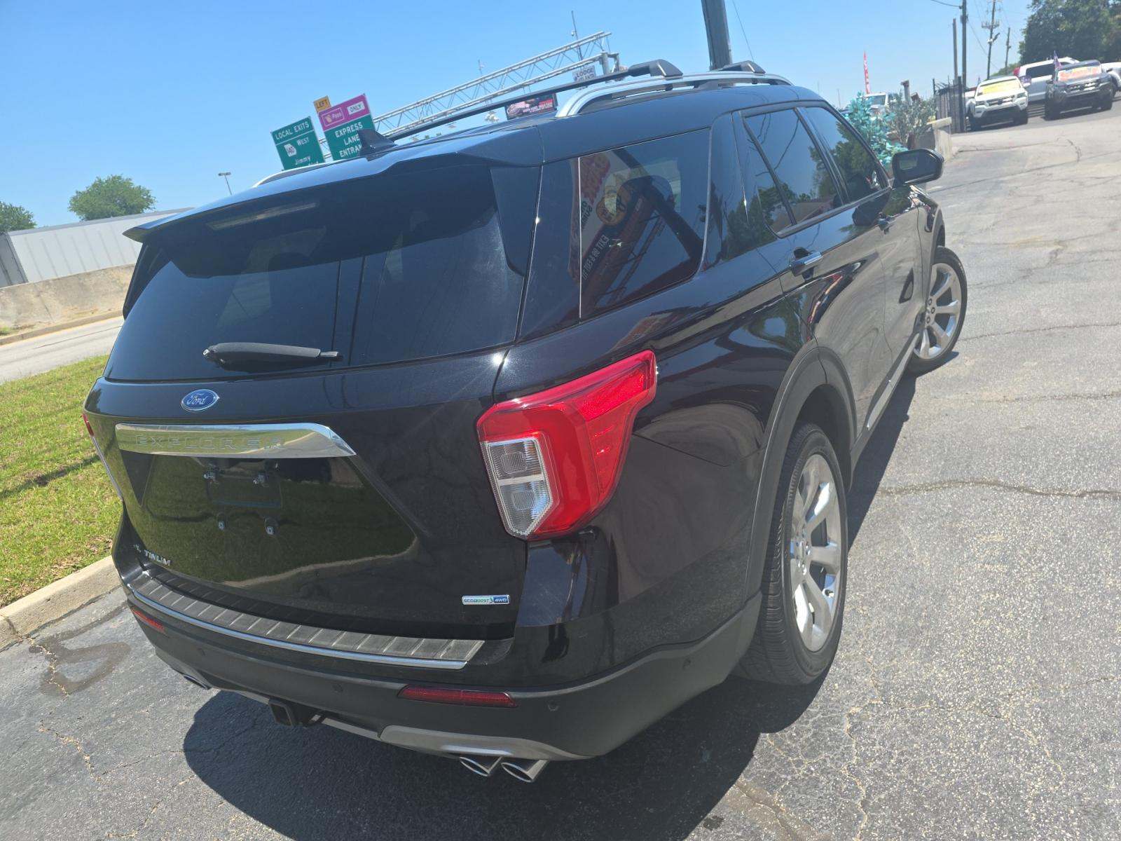 FORD EXPLORER - 3