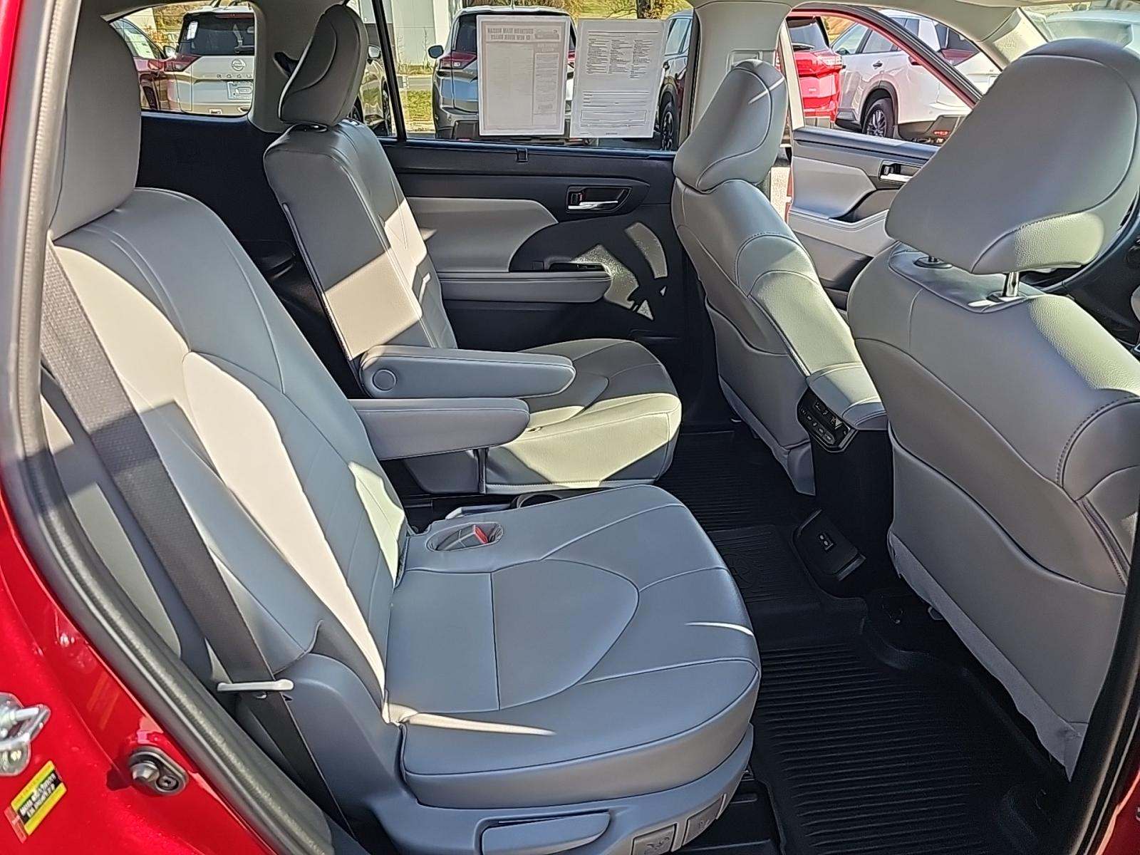 2022 Toyota Highlander XLE AWD