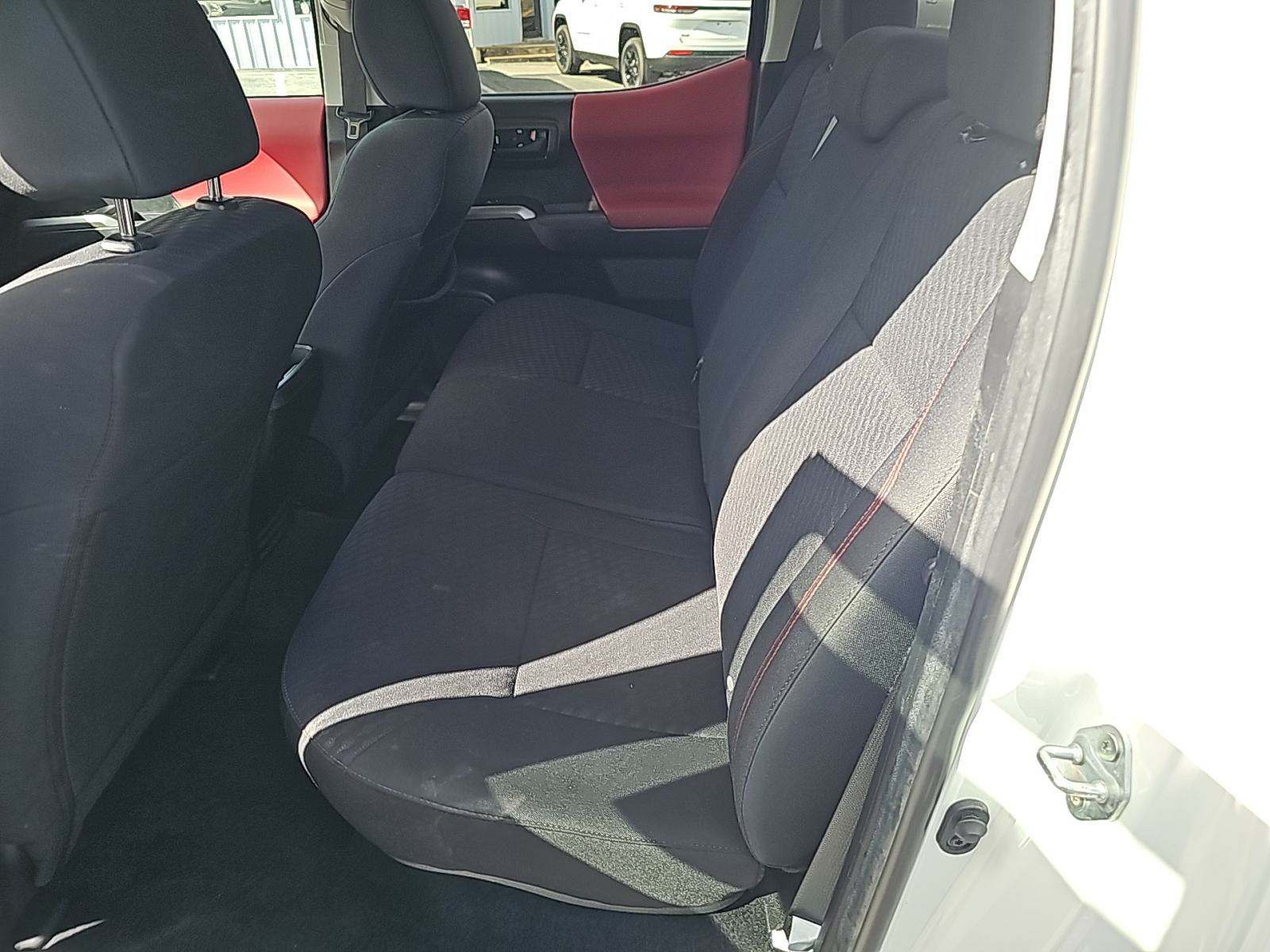 2023 Toyota Tacoma SR5 AWD