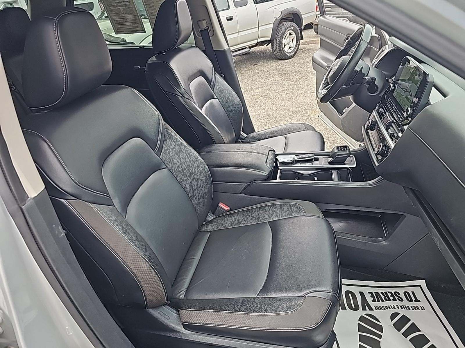 2023 Nissan Pathfinder SL AWD