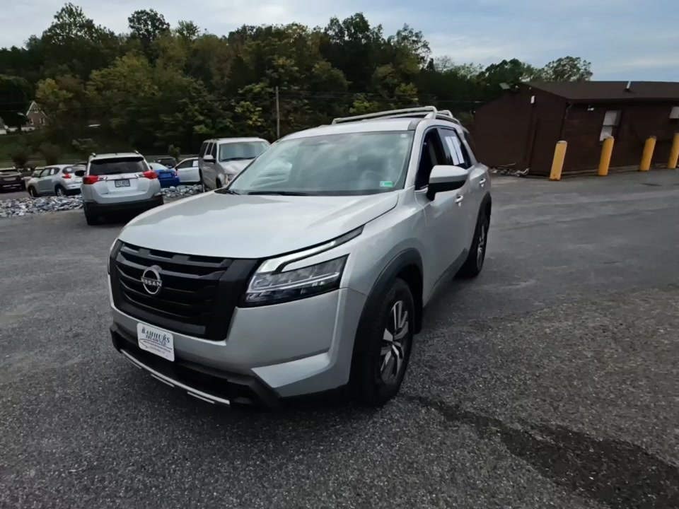2023 Nissan Pathfinder SL AWD