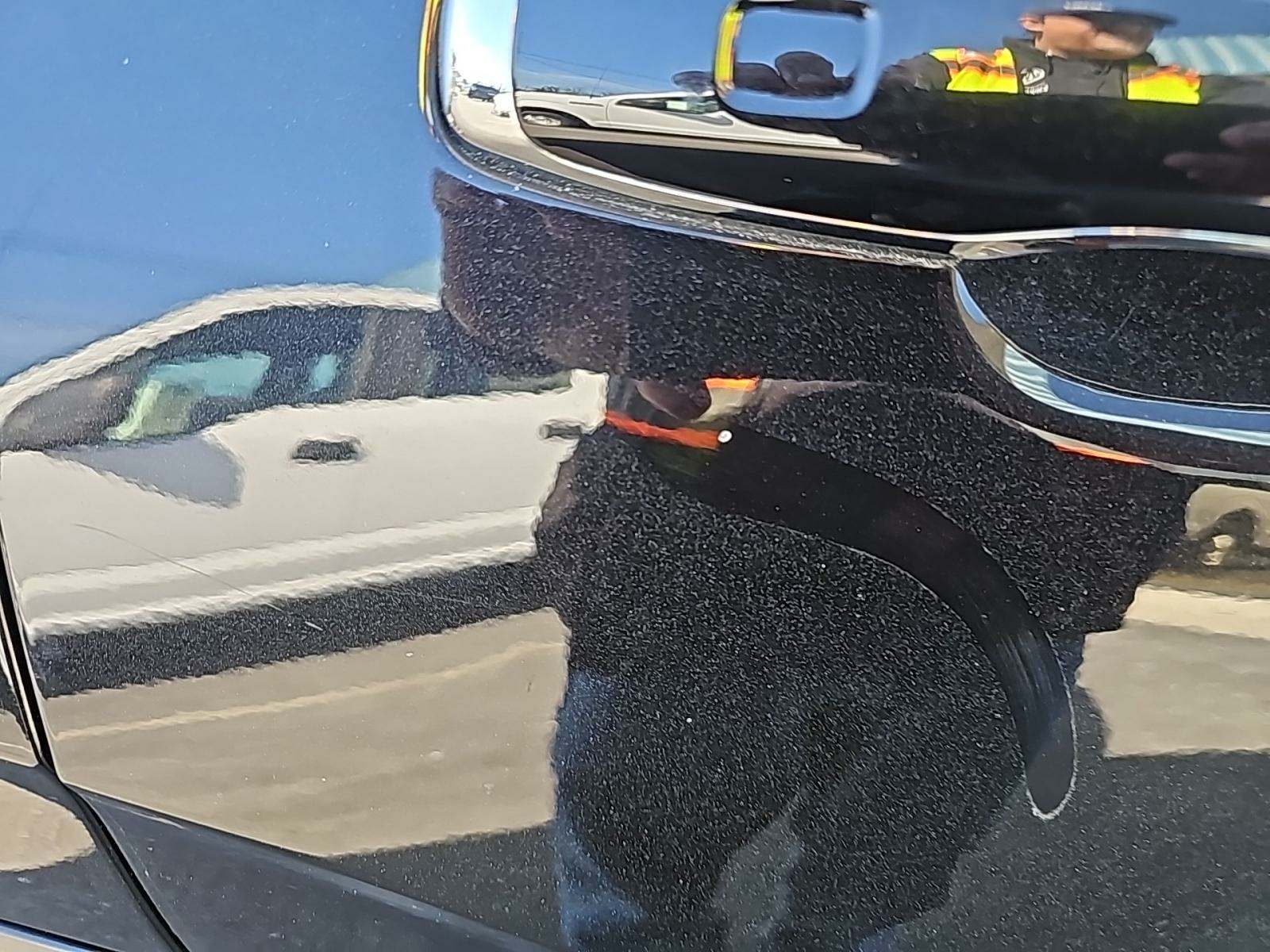 2017 Volvo XC90 T6 Momentum AWD