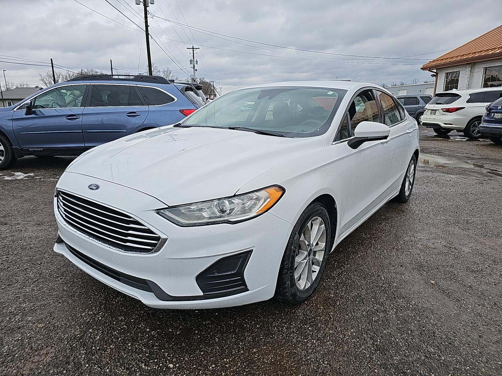 2020 Ford Fusion SE FWD
