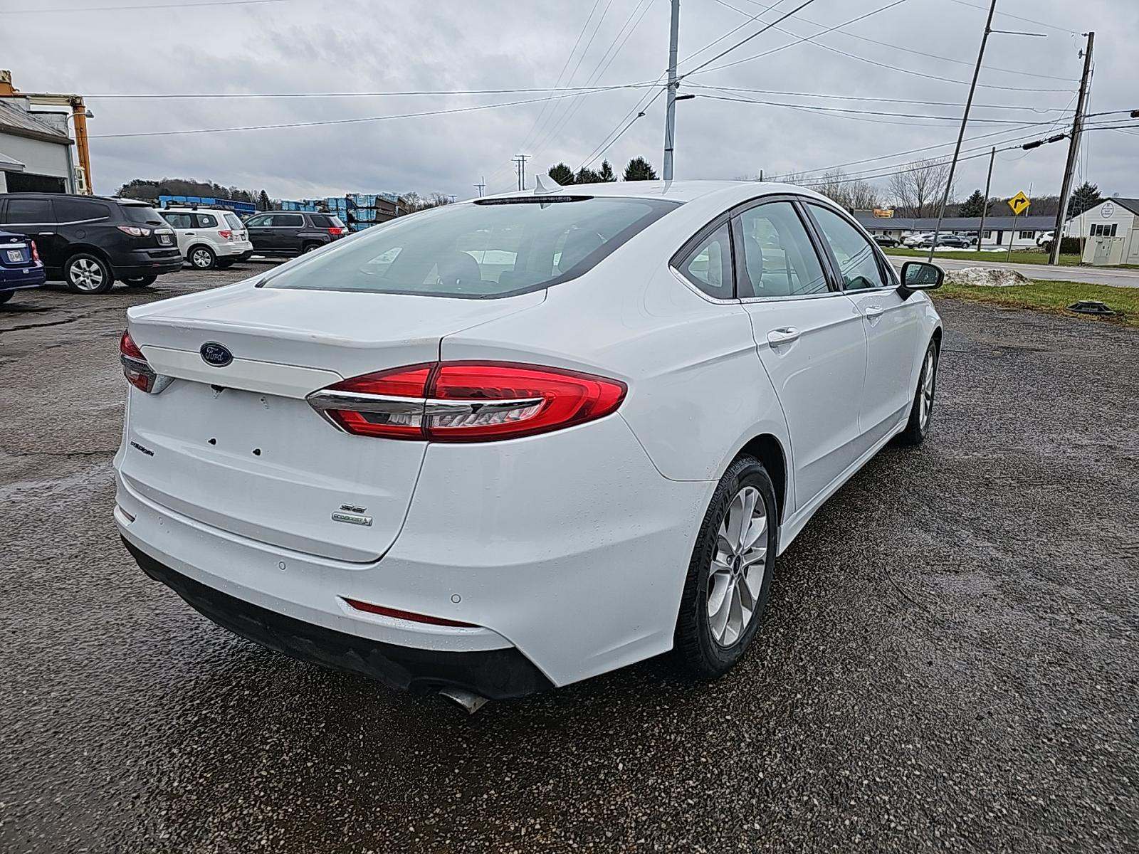 2020 Ford Fusion SE FWD