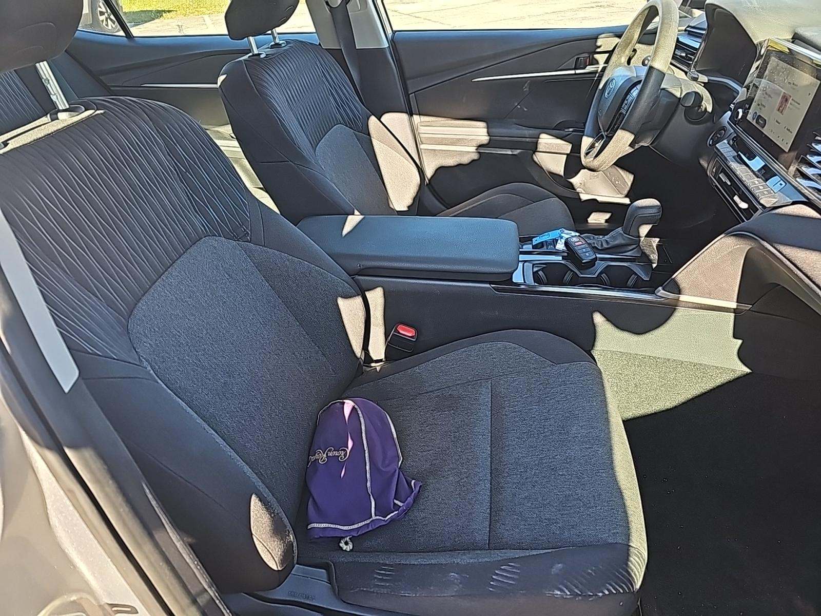 2025 Toyota Camry LE FWD