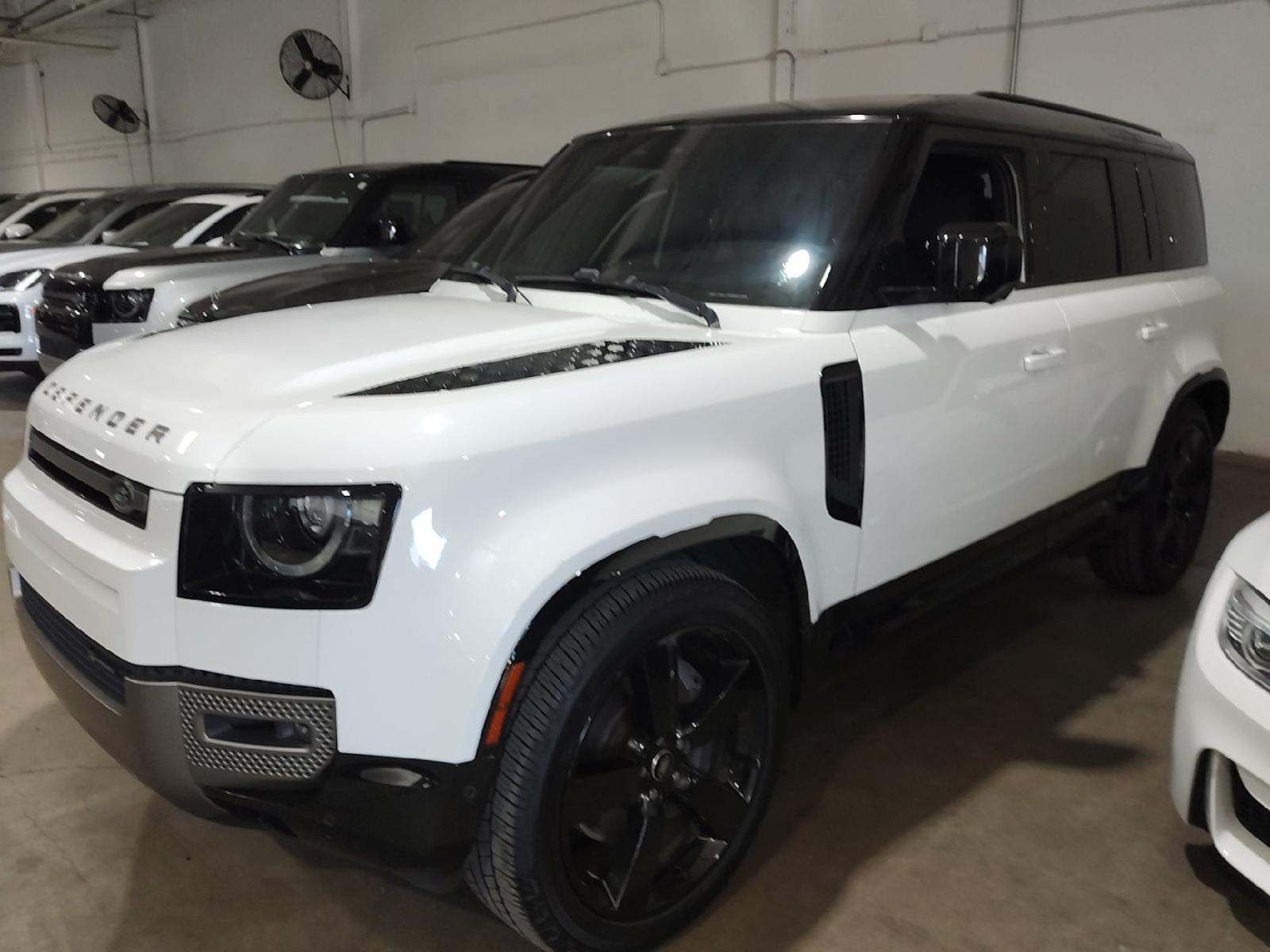 2022 Land Rover Defender 110 X-Dynamic HSE AWD