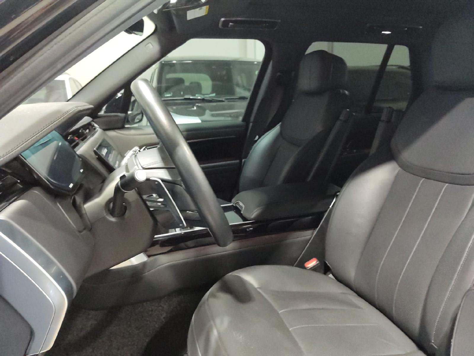 2023 Land Rover Range Rover SE AWD