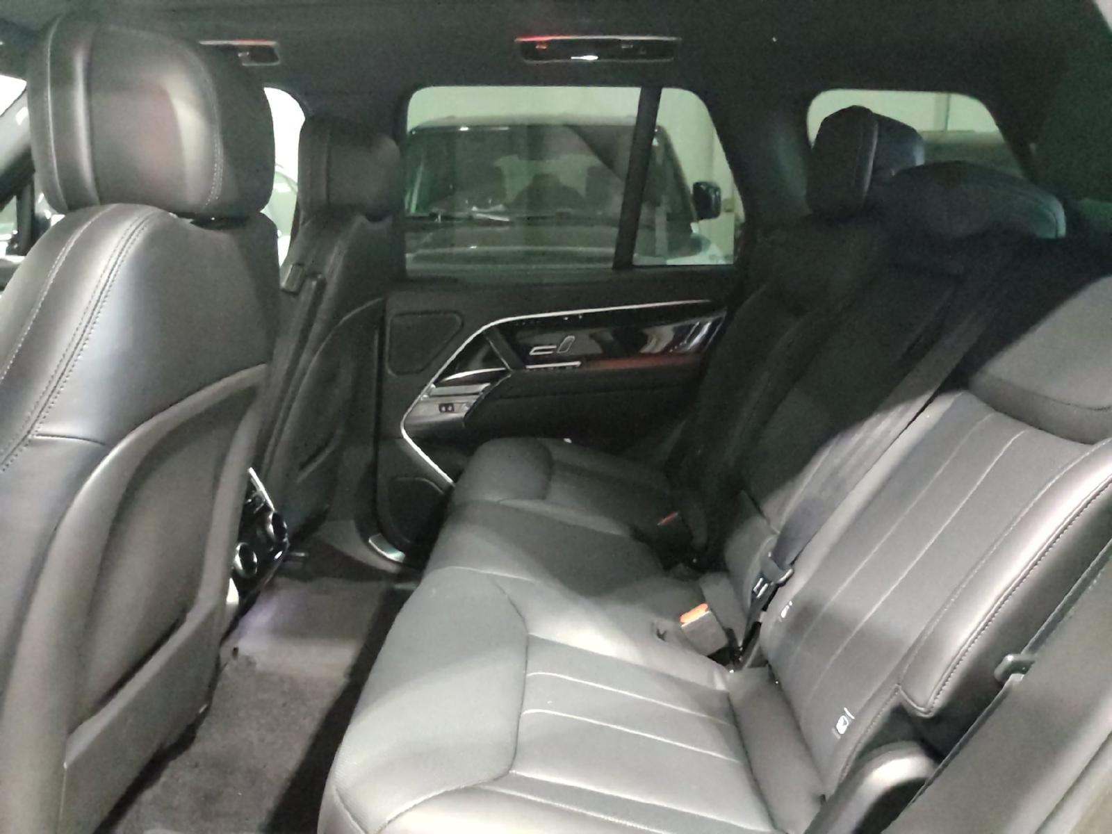 2023 Land Rover Range Rover SE AWD