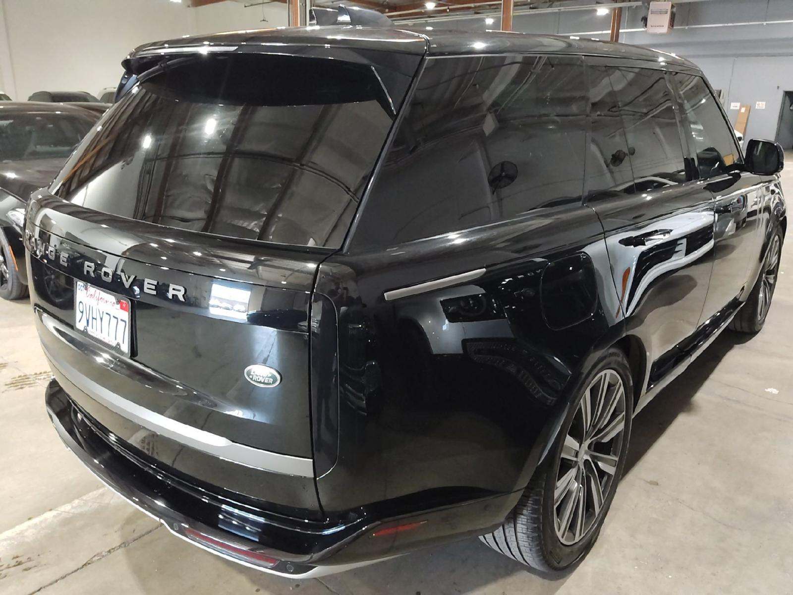 2023 Land Rover Range Rover SE AWD