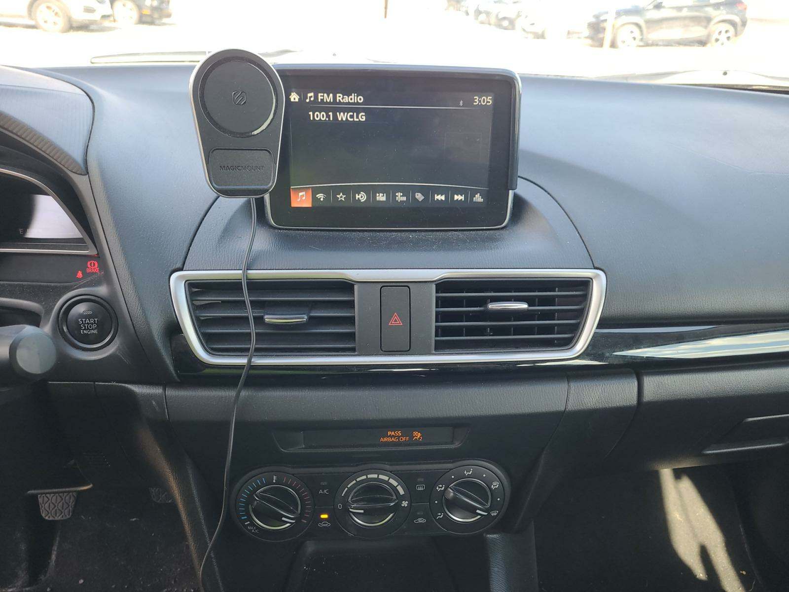 2015 MAZDA MAZDA3 i Touring FWD