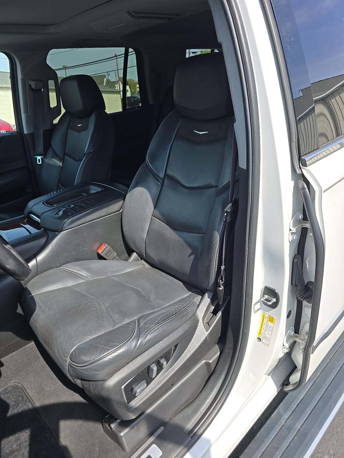 2017 Cadillac Escalade Premium Luxury AWD