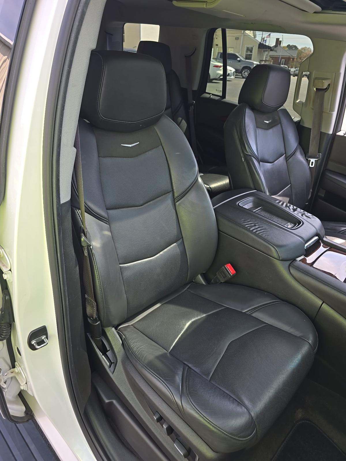 2017 Cadillac Escalade Premium Luxury AWD