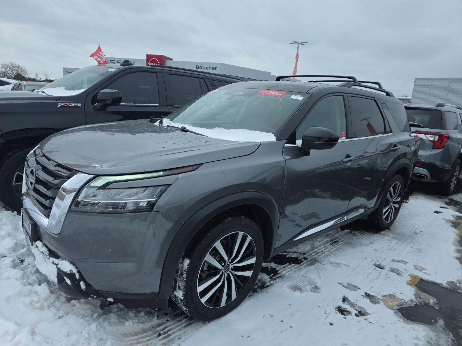 2023 Nissan Pathfinder Platinum AWD