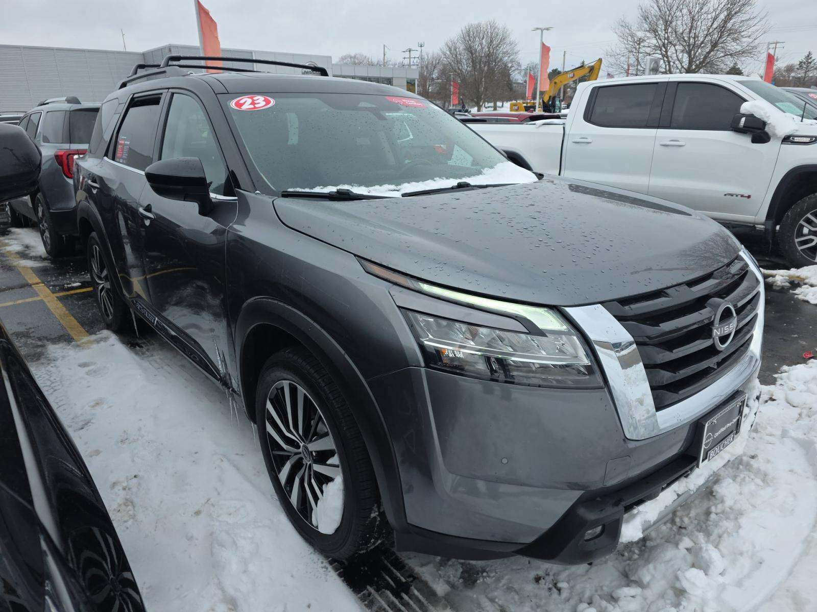 2023 Nissan Pathfinder Platinum AWD