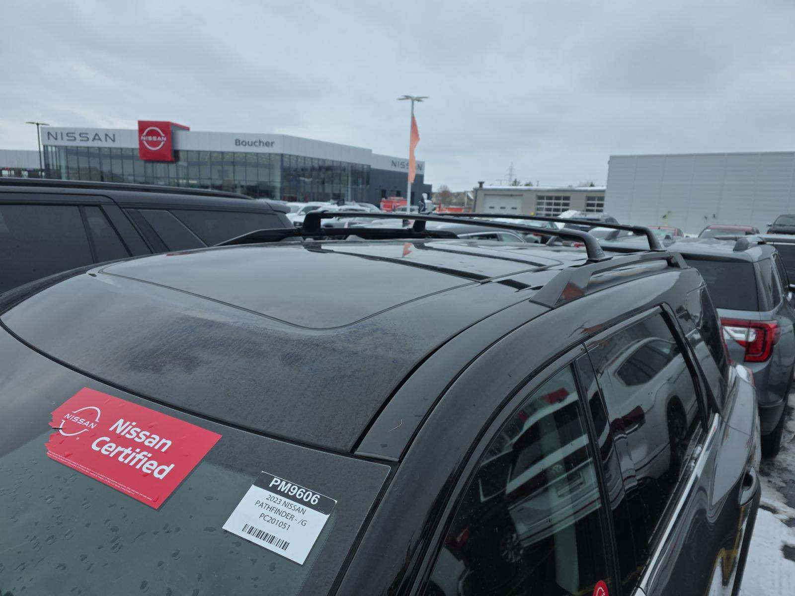 2023 Nissan Pathfinder Platinum AWD