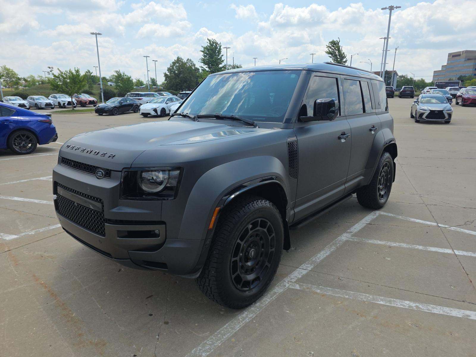 2025 Land Rover Defender 110 OCTA Edition One AWD