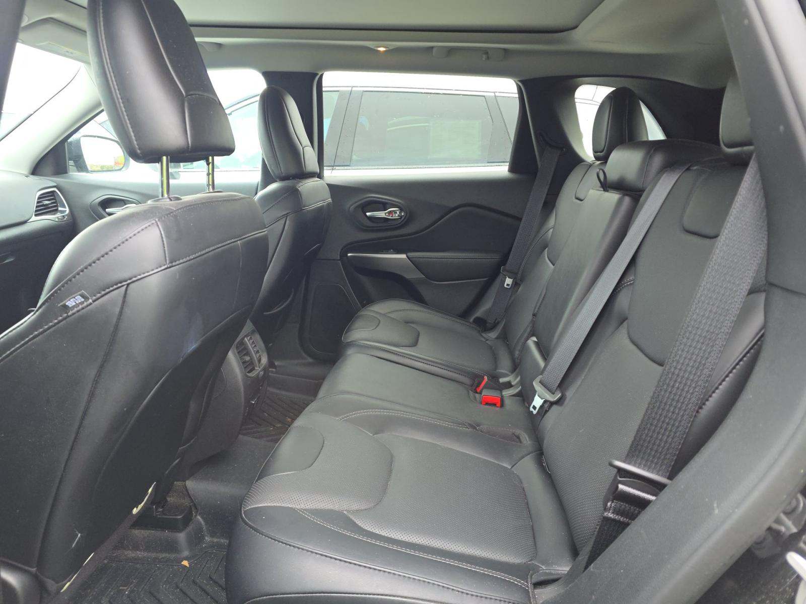 2022 Jeep Cherokee Limited AWD
