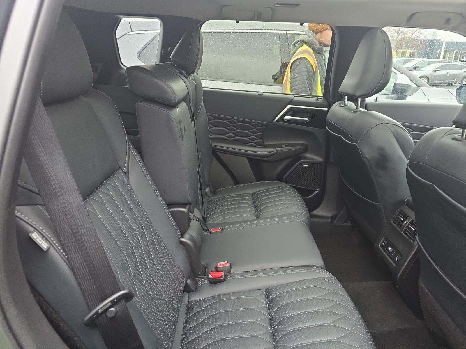 2025 Mitsubishi Outlander SEL AWD