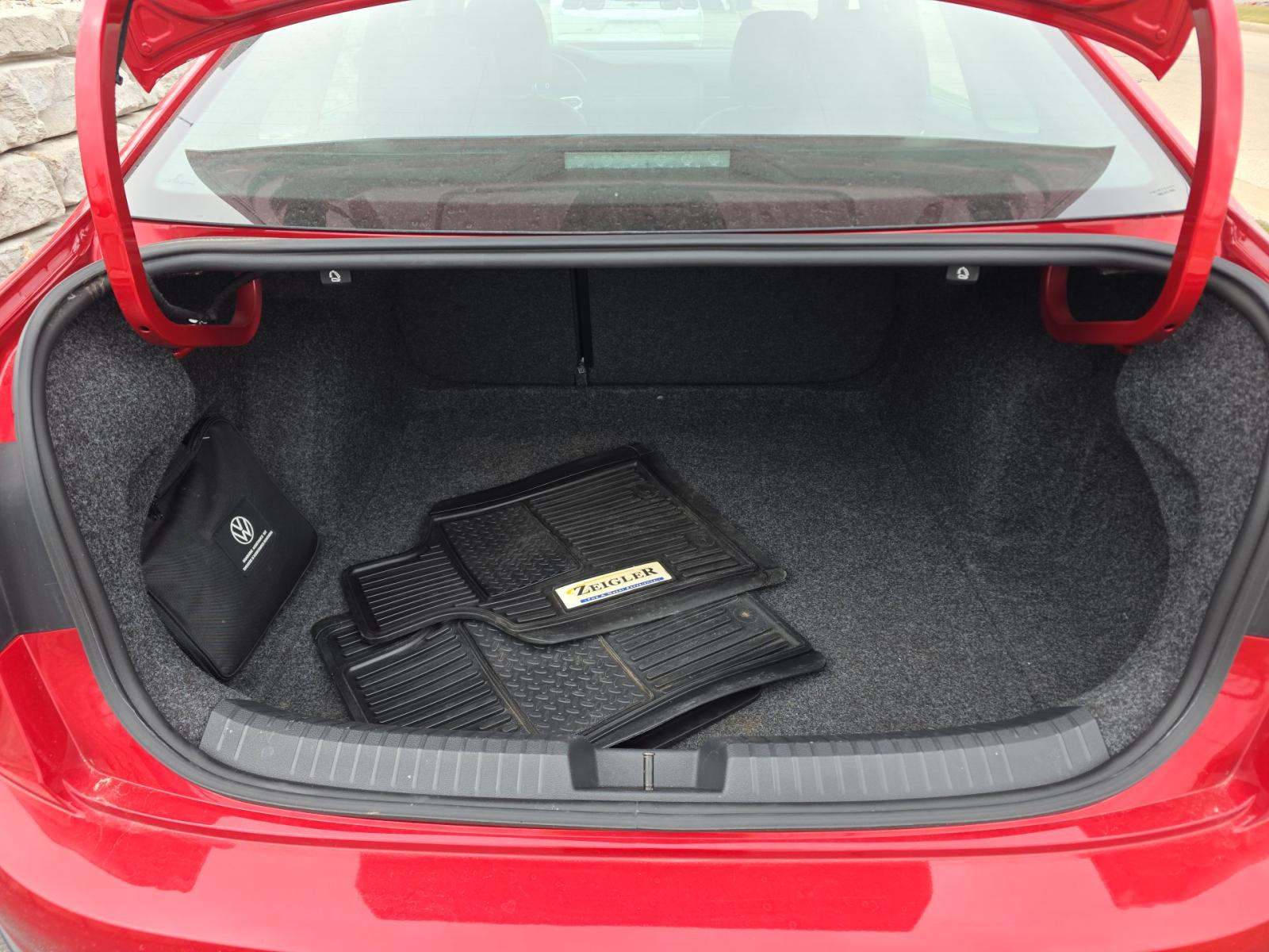 2022 Volkswagen Jetta 1.5T SE FWD