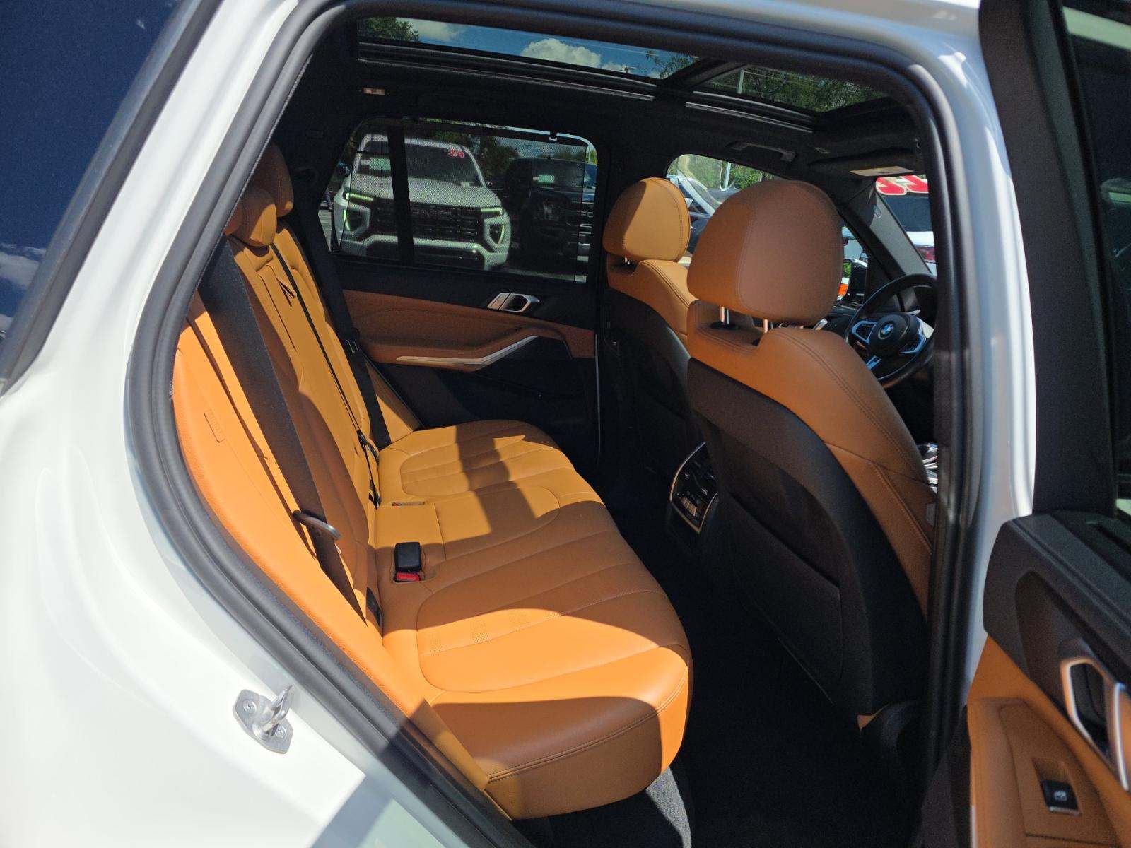 2022 BMW X5 xDrive40i AWD
