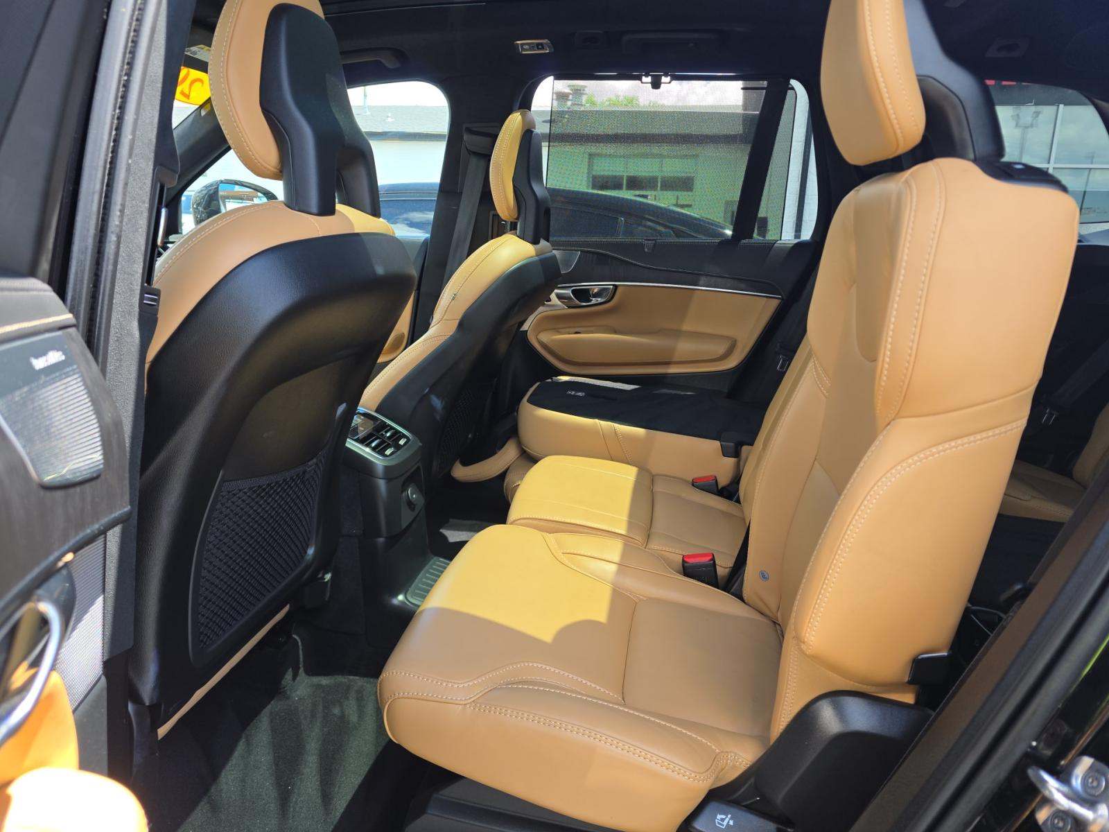 2022 Volvo XC90 Recharge T8 Inscription AWD