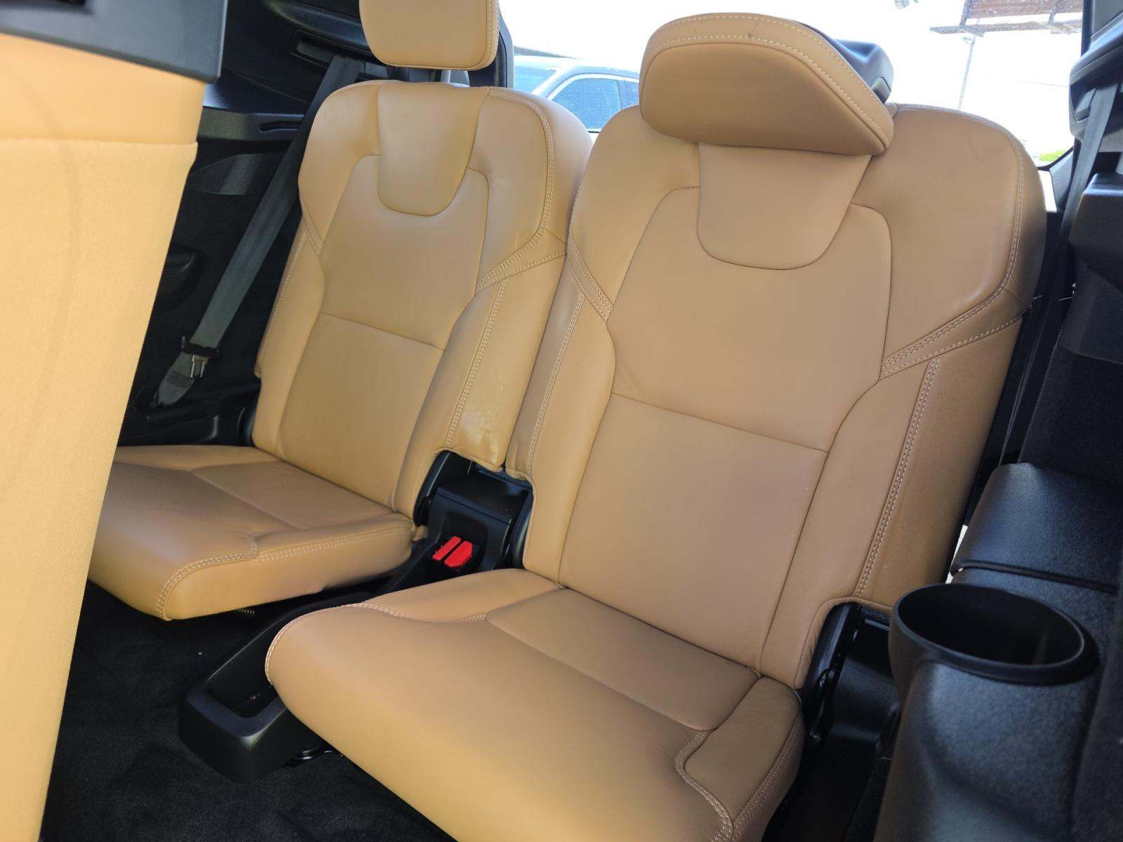2022 Volvo XC90 Recharge T8 Inscription AWD