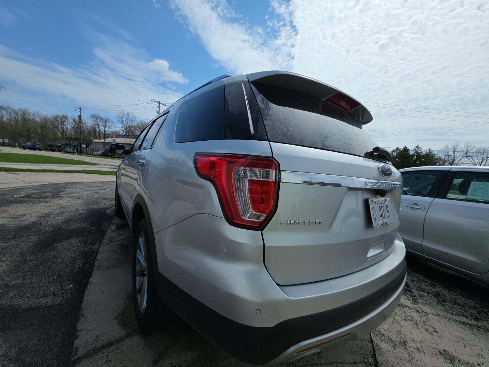 FORD EXPLORER - 2