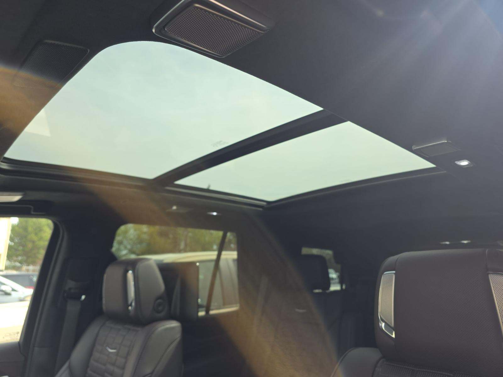 2023 Cadillac Escalade Premium Luxury Platinum AWD