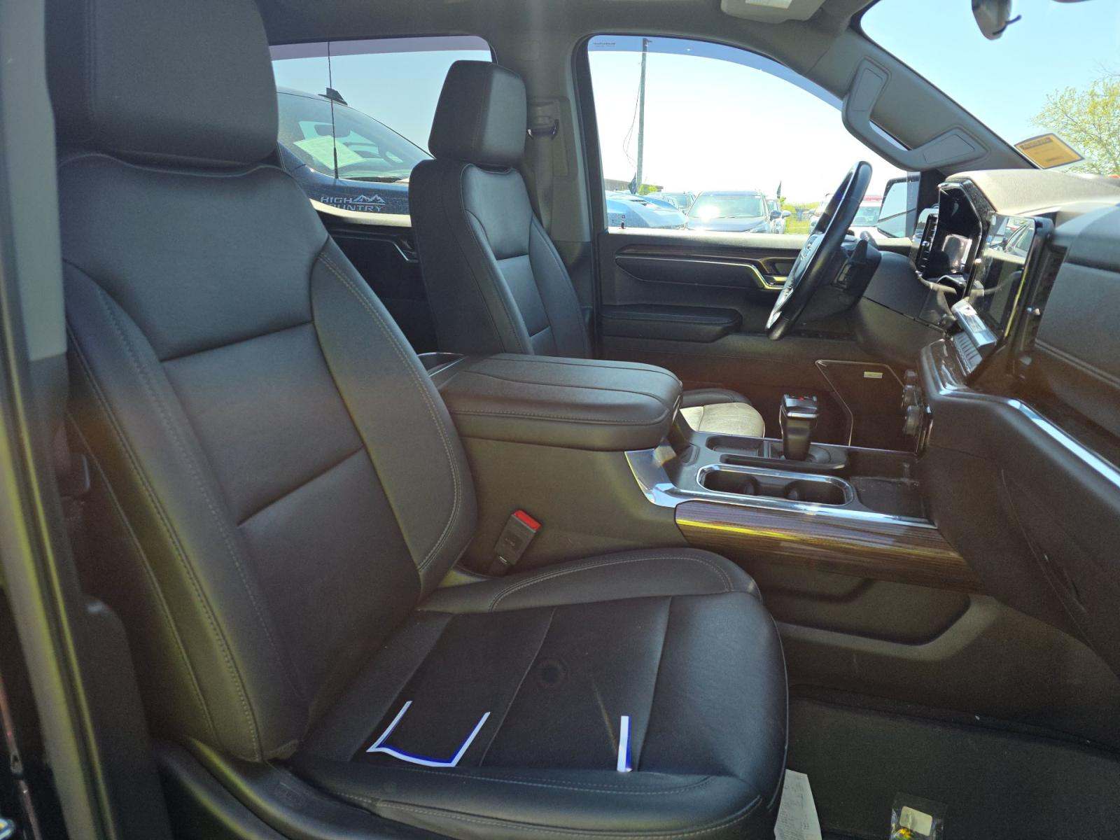 2023 Chevrolet Silverado 1500 RST AWD