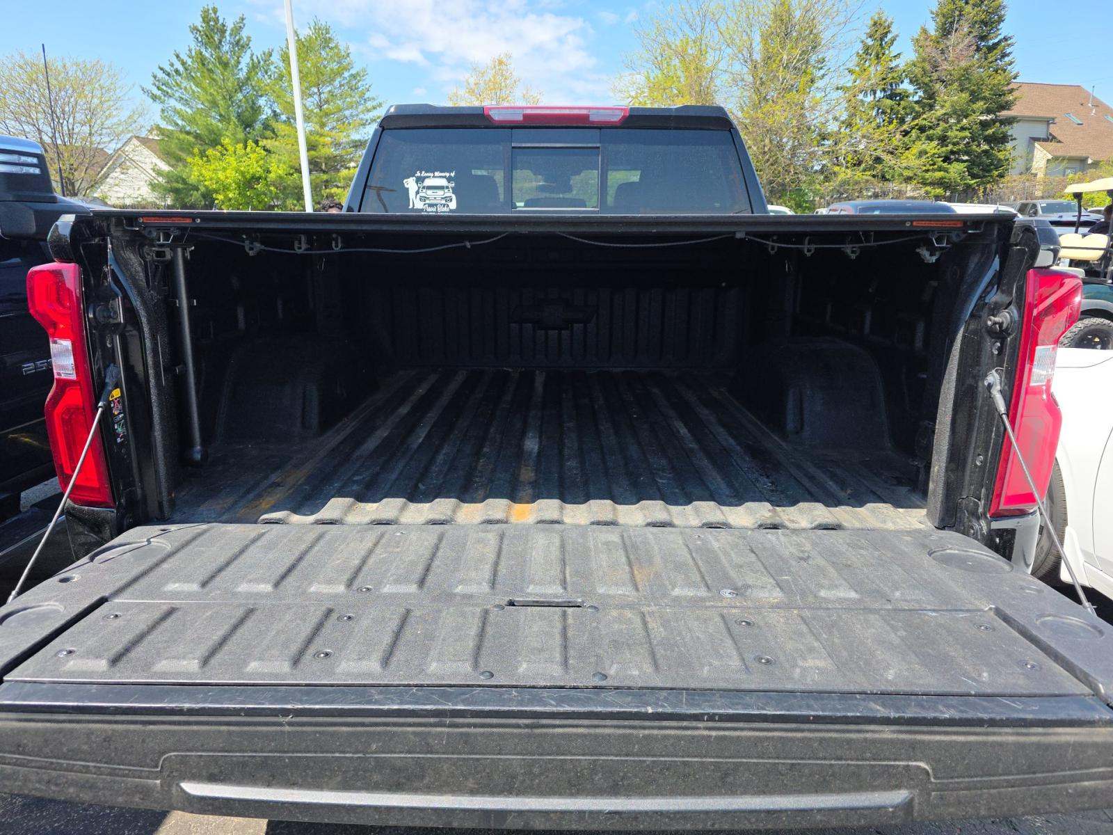 2023 Chevrolet Silverado 1500 RST AWD