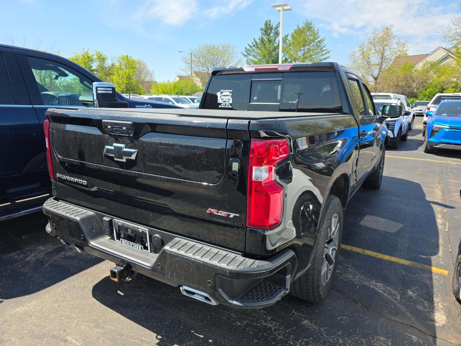 2023 Chevrolet Silverado 1500 RST AWD