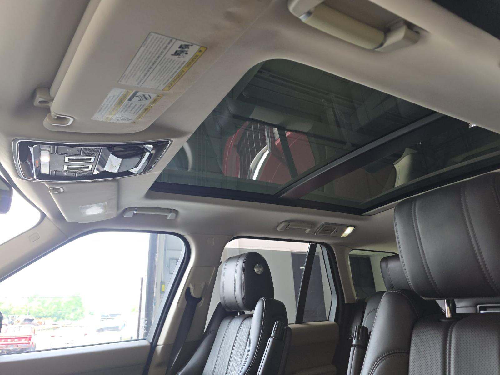 LAND ROVER RANGE ROVER - 10