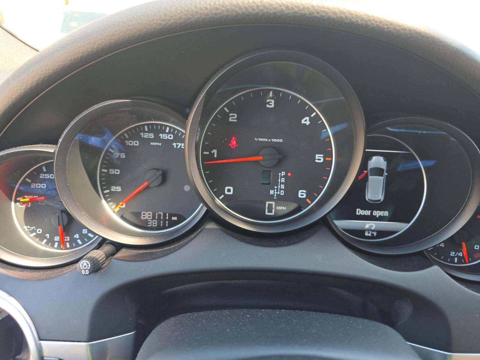 PORSCHE CAYENNE - 5