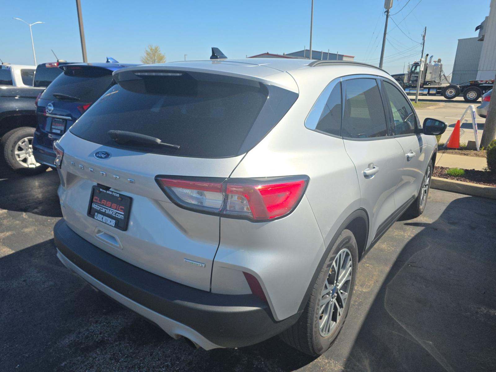 FORD ESCAPE - 3