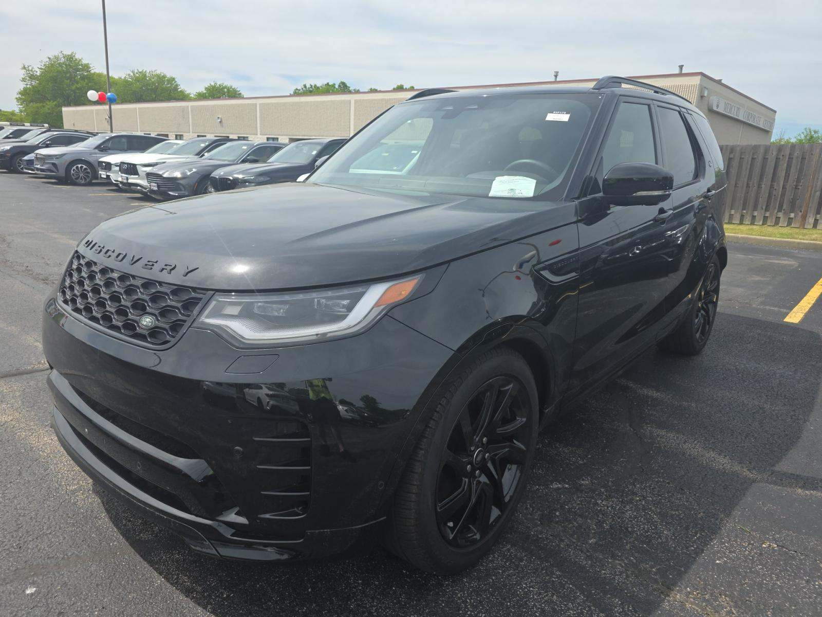 2024 Land Rover Discovery Dynamic SE AWD