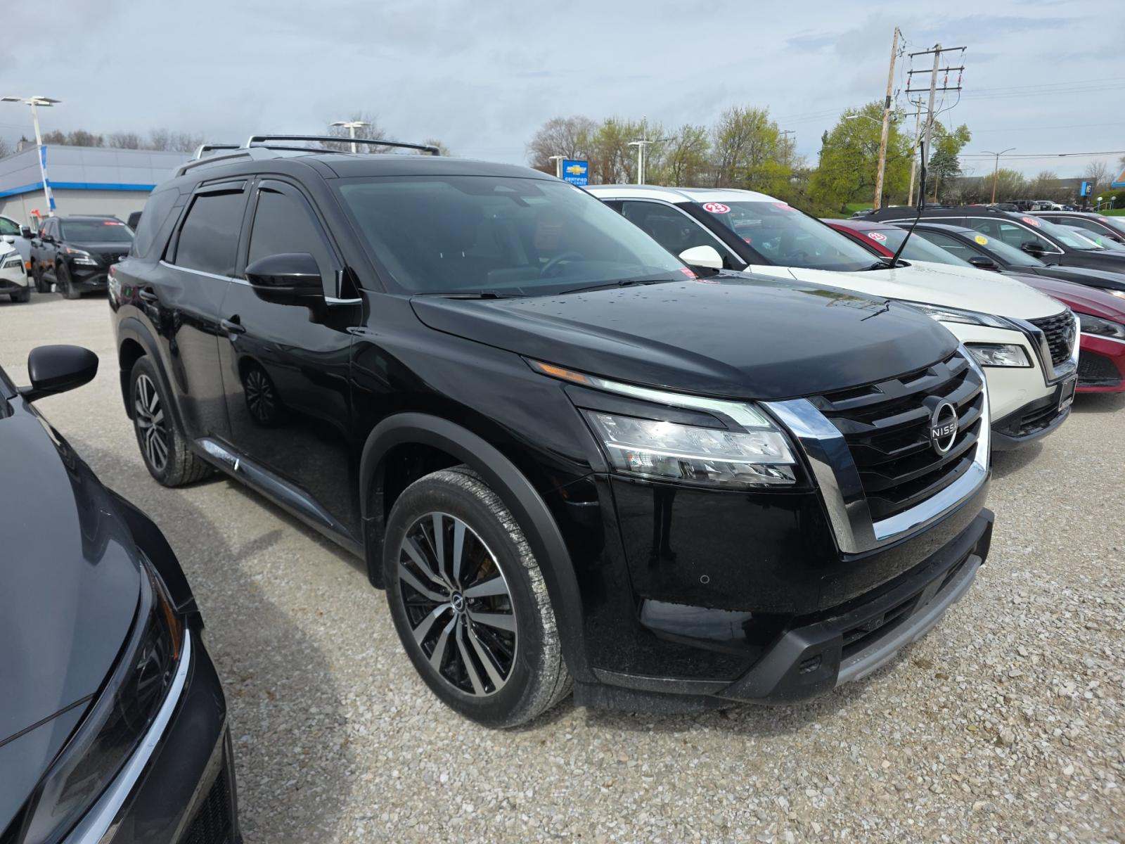 2024 Nissan Pathfinder Platinum AWD