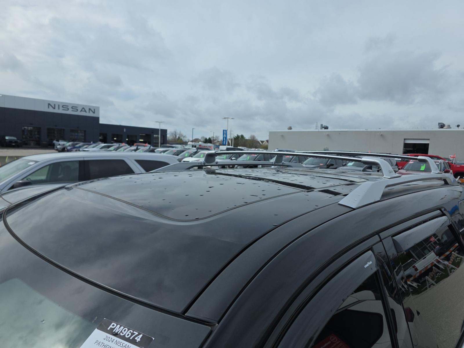 2024 Nissan Pathfinder Platinum AWD
